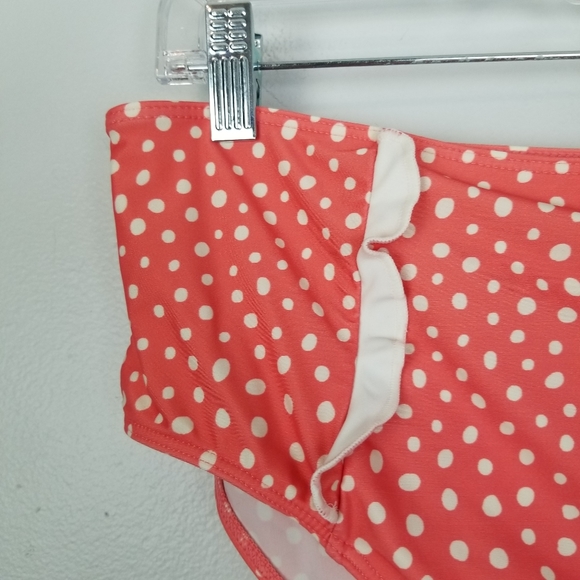 Summersalt | The Ruffle Oasis Coral Dot Swim Set - Picture 14 of 15